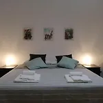 A Home In Genova Rooms & Suites